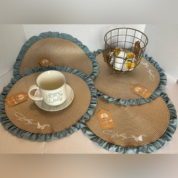 Coffee W/ Dolly Parton Mug & Saucer, 4 Placemats & Coffee Pod Holder GREAT GIFT! - Picture 9 of 11